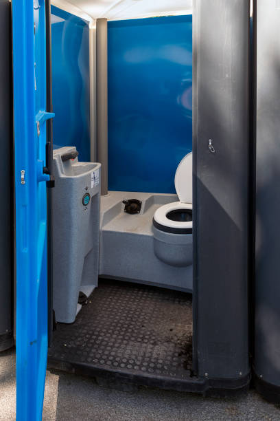 Best Porta potty delivery and setup  in Etowah, NC